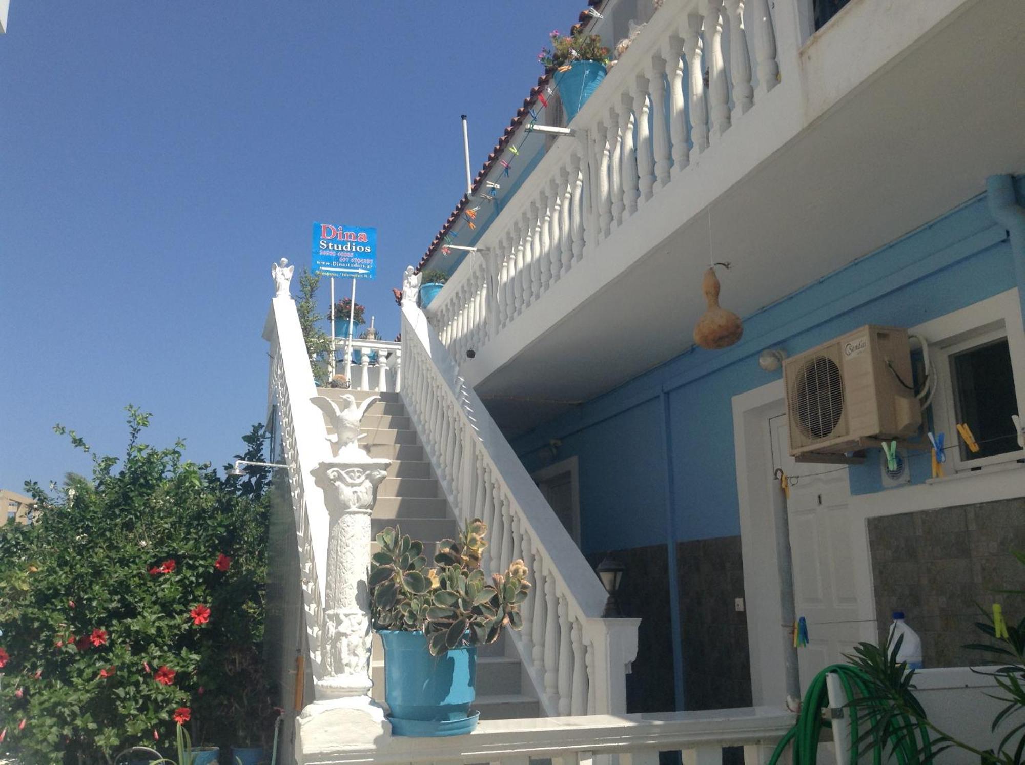 Dina Studios Καλαμάκι Εξωτερικό φωτογραφία